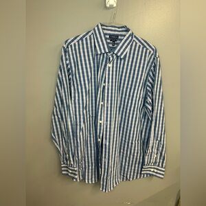 Croft & Barrow Men's Classic fit easy care Blue and White Striped Shirt